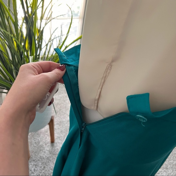 80s Vintage High Waisted Midi Skirt in Teal - Picture 2 of 4